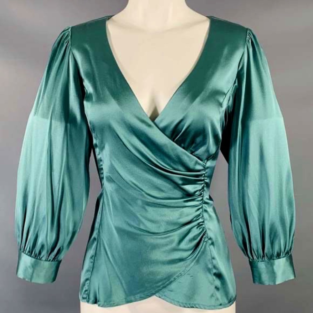 NANETTE LEPORE Beautiful Teal Silk Ruched V-Neck Blouse